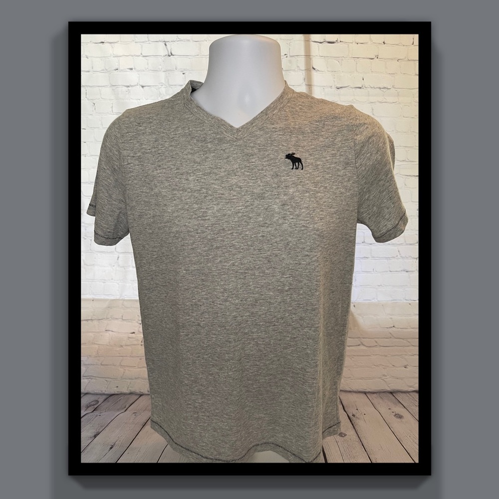 5 for $25 Abercrombie kids size 15/16 T-shirt